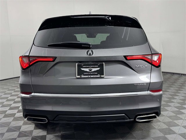 Used 2024 Acura MDX SH-AWD w/ Technology Package image 9
