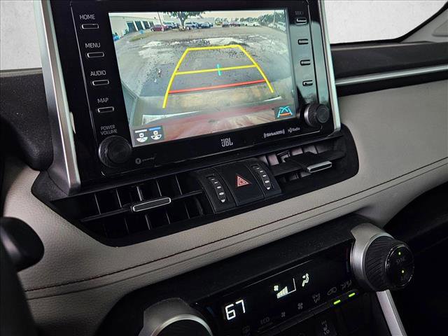 Used 2021 Toyota RAV4 XLE Premium image 9