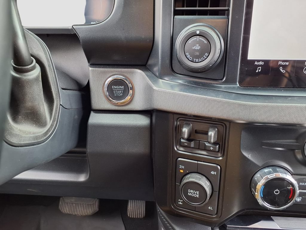 New 2025 Ford F250 Platinum w/ FX4 Off-Road Package AWD/4WD image 13