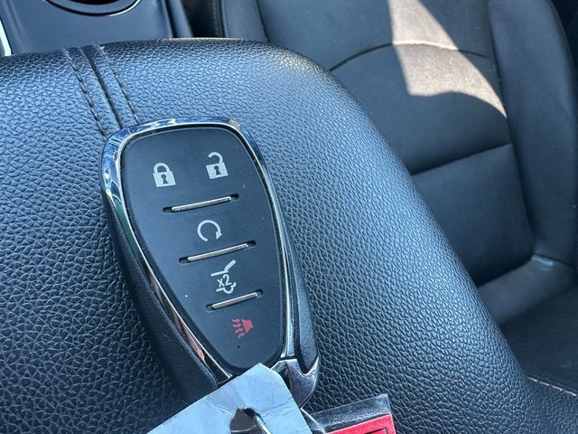 Used 2020 Chevrolet Equinox Premier w/ Premier Redline Edition image 37