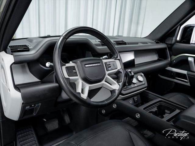Used 2021 Land Rover Defender 110 X-Dynamic HSE AWD/4WD image 28