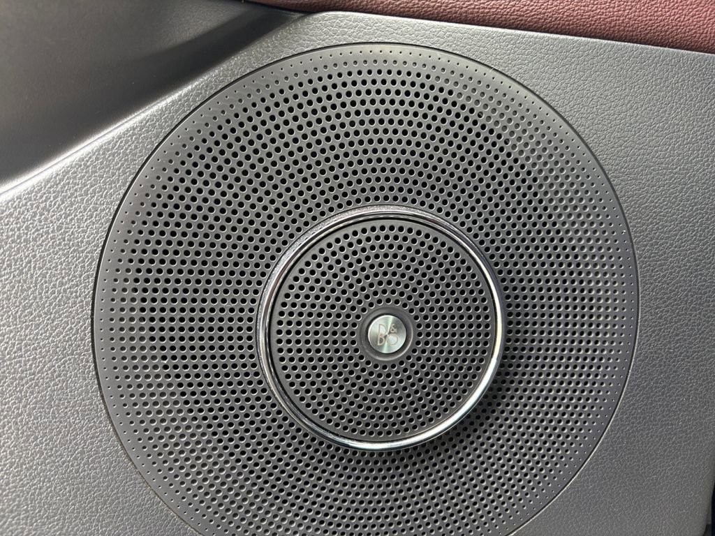 Used 2024 Ford Expedition Limited image 22