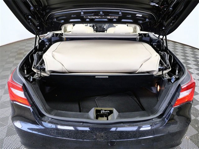 Used 2013 Chrysler 200 Touring image 9