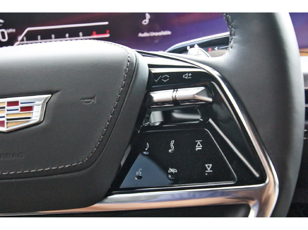 Certified 2026 Cadillac Escalade Platinum Sport w/ LPO, ONYX Package AWD/4WD image 17