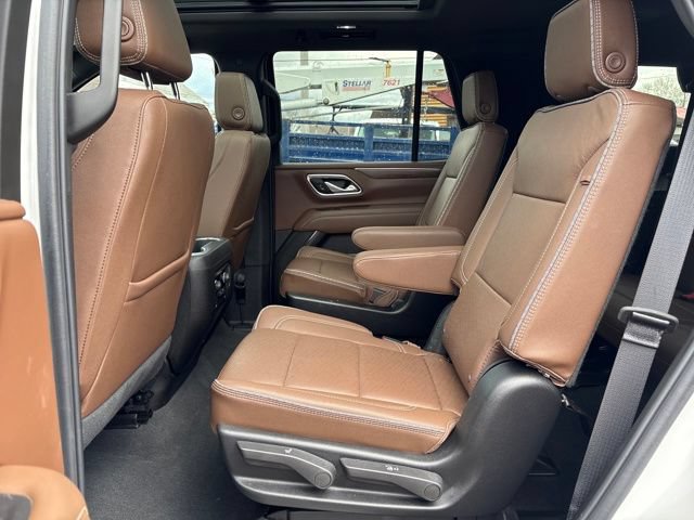 Used 2024 Chevrolet Tahoe High Country AWD/4WD image 17