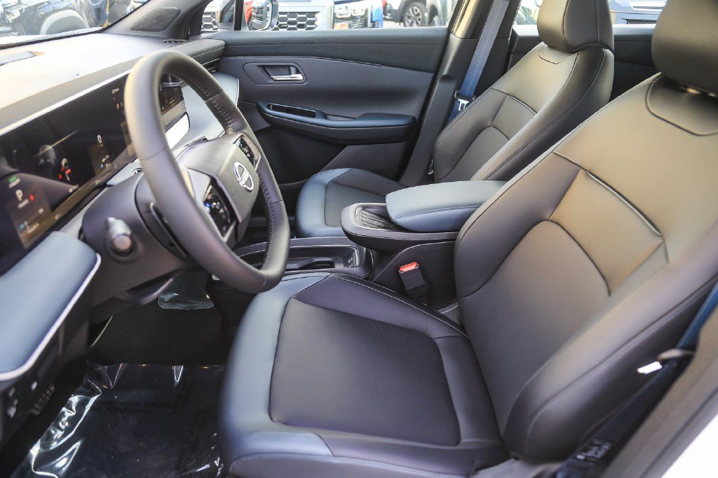 New 2026 Nissan Leaf SV+ FWD image 18