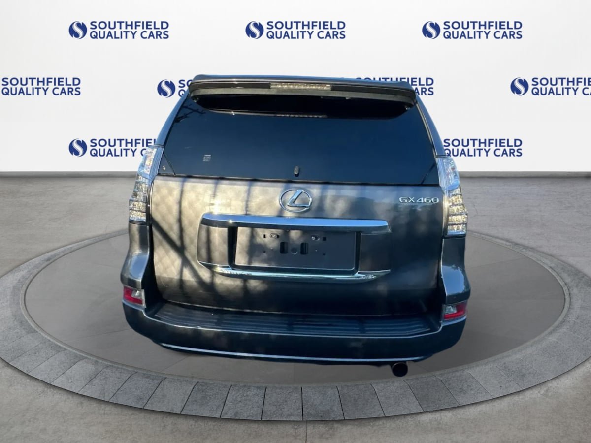 Used 2017 Lexus GX 460 Premium w/ Premium Package AWD/4WD image 5