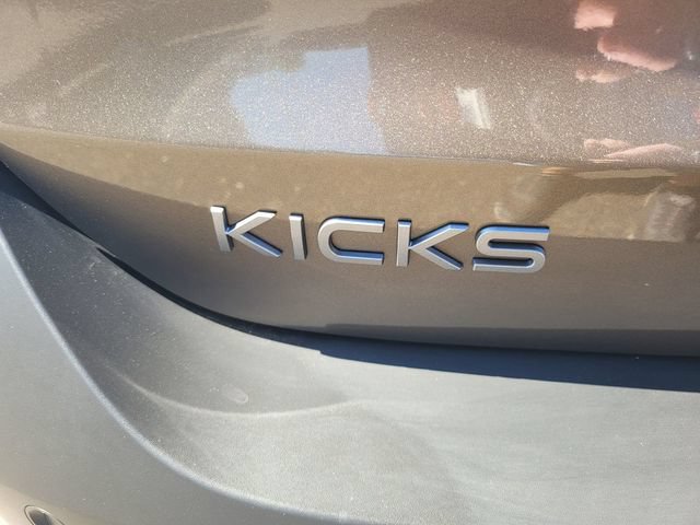 Used 2026 Nissan Kicks SV FWD image 10