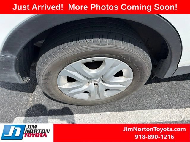 Used 2013 Toyota RAV4 LE AWD/4WD image 8