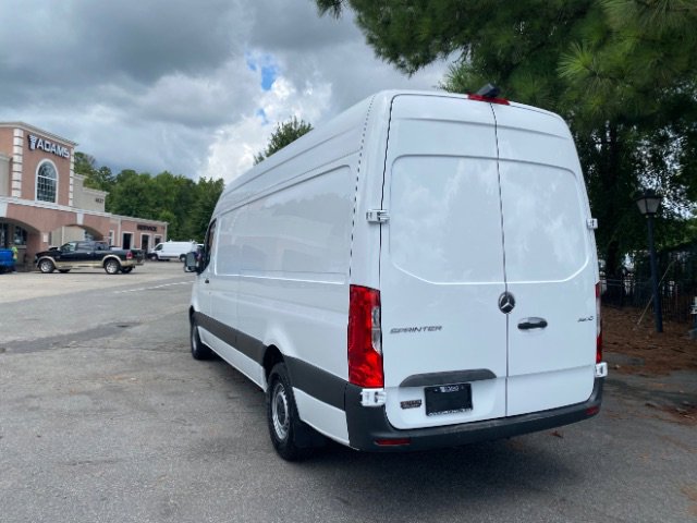 Used 2023 Mercedes-Benz Sprinter 2500 image 4