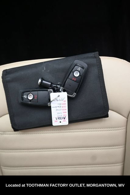 Used 2023 Ford Edge SEL AWD/4WD image 10