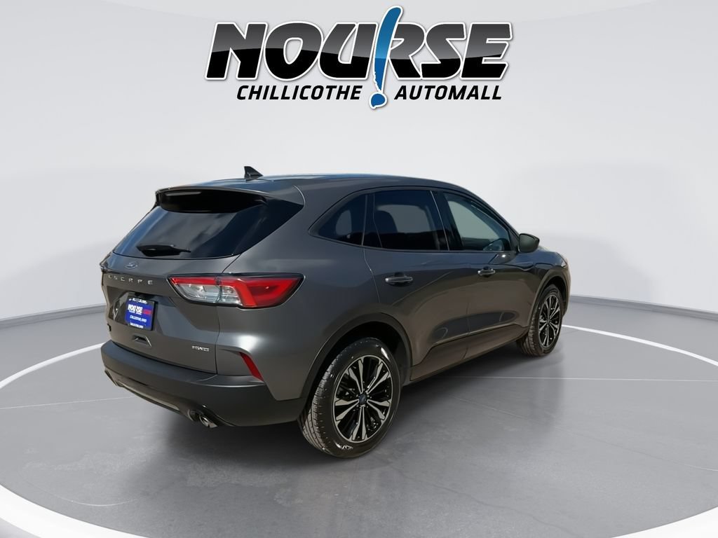 Used 2022 Ford Escape SE w/ SE Sport Appearance Package AWD/4WD image 8