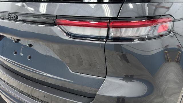 New 2026 Jeep Grand Cherokee Limited image 33