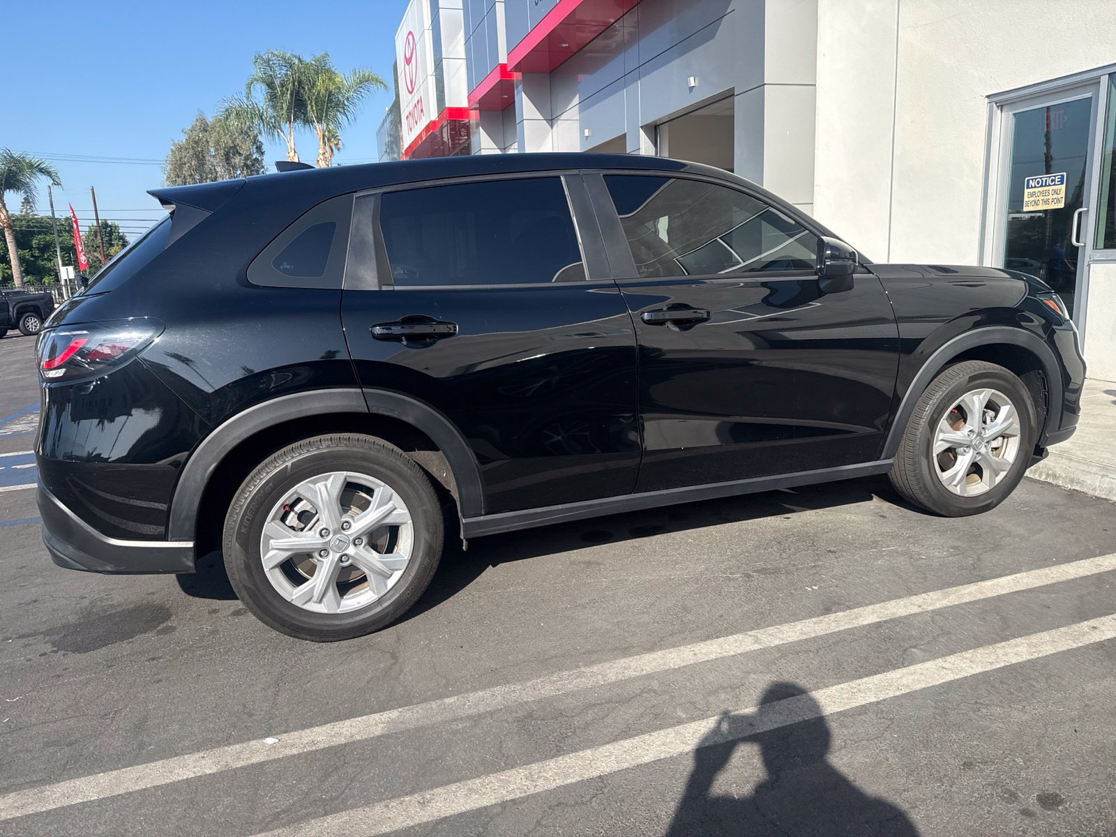 Used 2025 Honda HR-V LX image 12