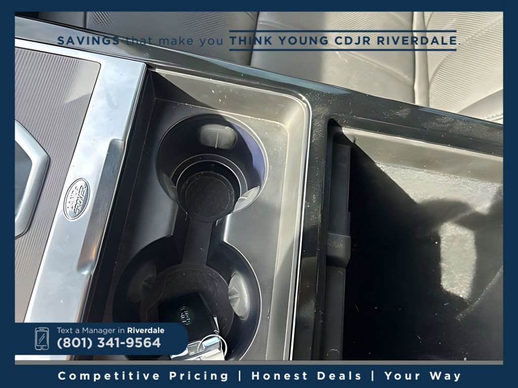 Used 2020 Land Rover Range Rover Evoque SE image 37