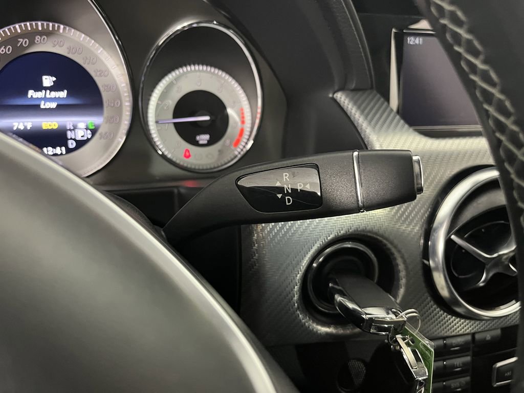 Used 2013 Mercedes-Benz GLK 350 2WD image 24