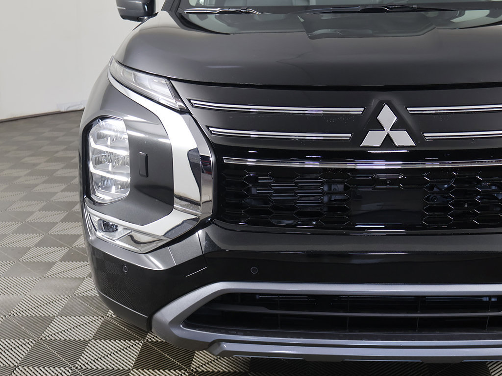 New 2026 Mitsubishi Outlander SE AWD/4WD image 14
