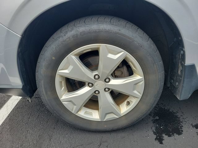 Used 2015 Subaru Forester 2.5i w/ Alloy Wheel Package AWD/4WD image 17
