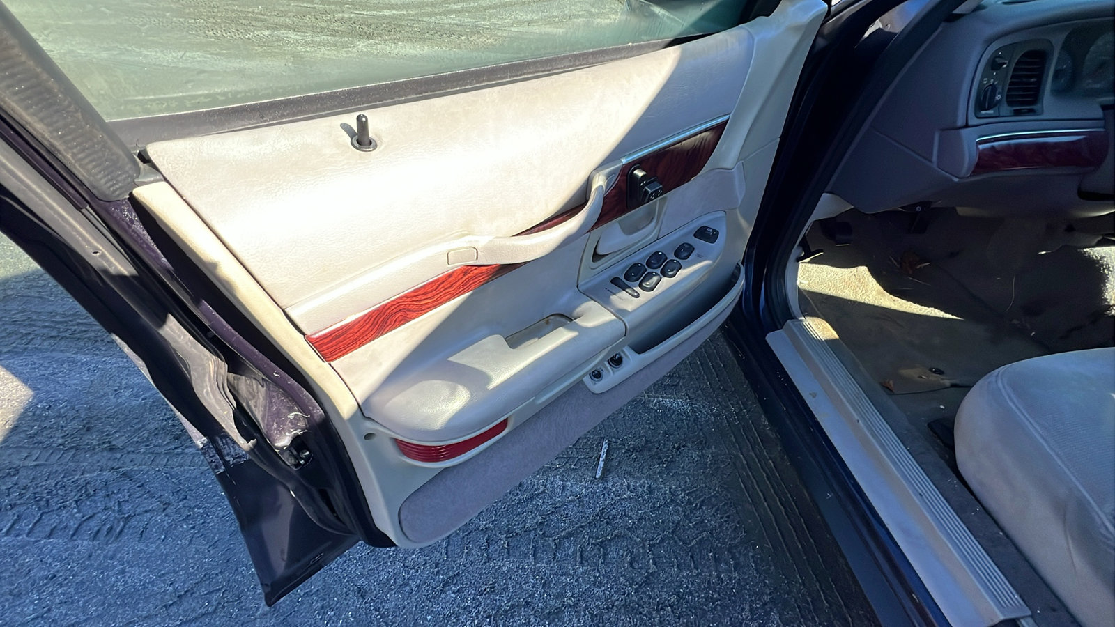 Used 2001 Mercury Grand Marquis GS image 13