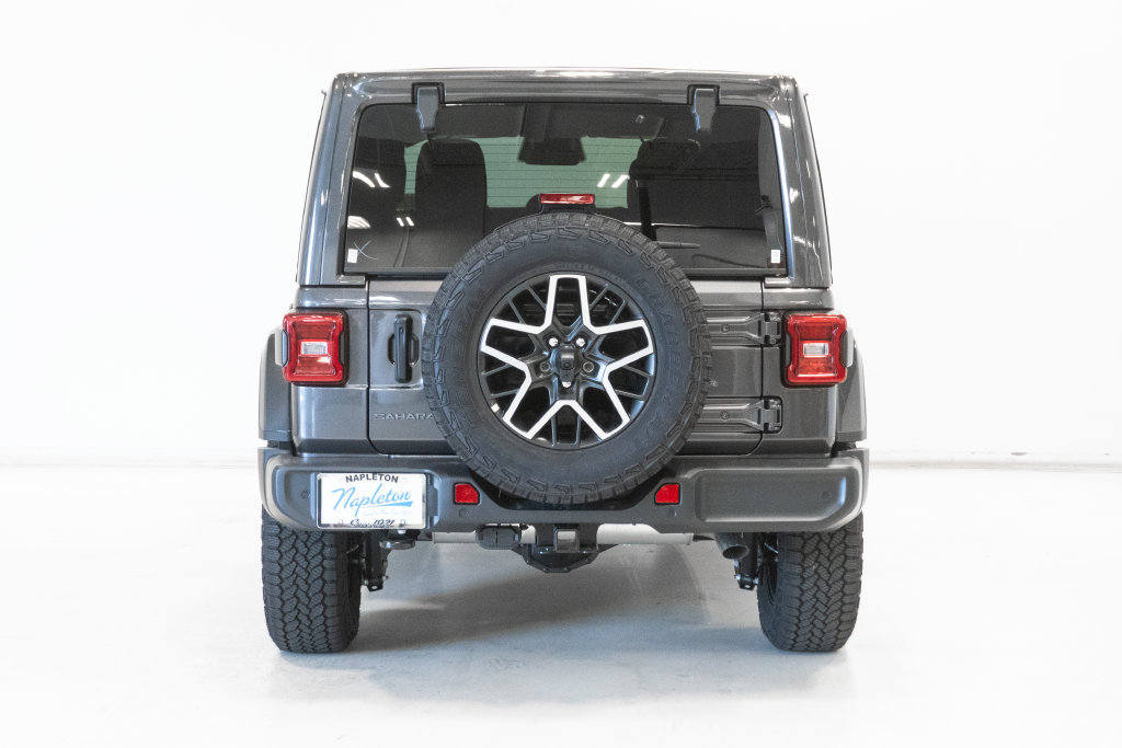 New 2027 Jeep Wrangler Unlimited Sahara AWD/4WD image 26
