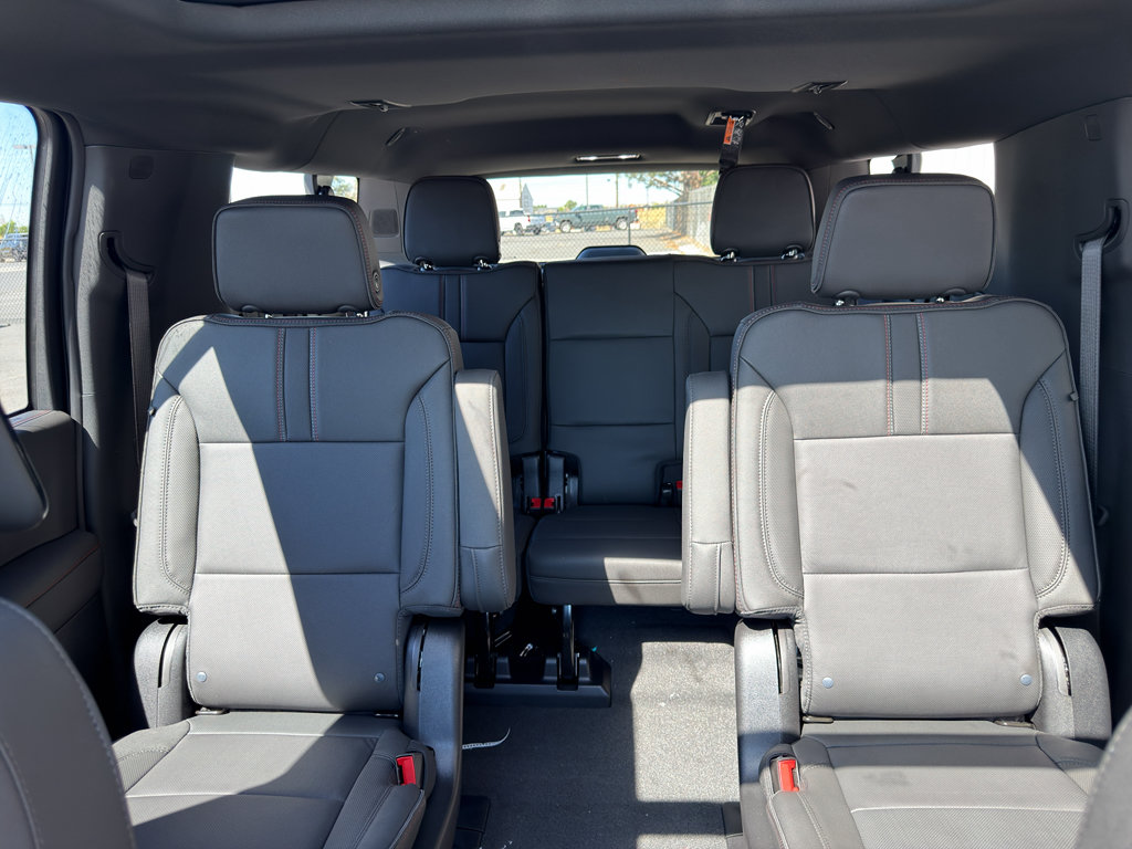 New 2026 Chevrolet Suburban RST w/ Advanced Technology Package AWD/4WD image 29