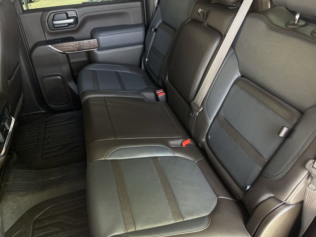 Used 2022 GMC Sierra 2500 Denali w/ Denali Ultimate Package AWD/4WD image 25