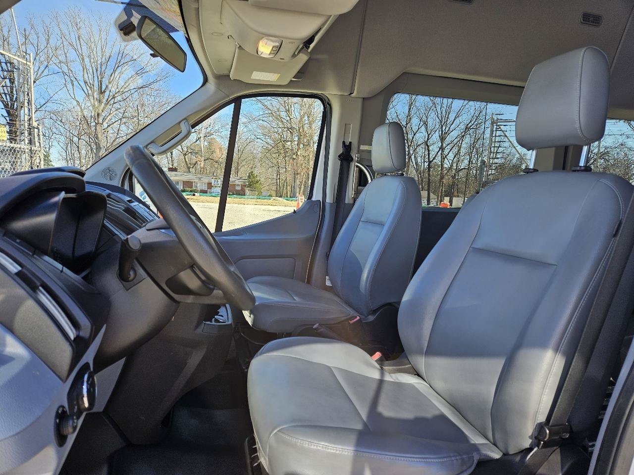 Used 2019 Ford Transit 350 XL RWD image 12