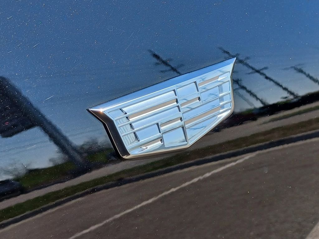 Used 2025 Cadillac XT6 Premium Luxury w/ LPO, Floor Liner Package AWD/4WD image 6