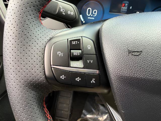 Certified 2025 Ford Escape ST-Line Elite w/ Premium Technology Package AWD/4WD image 18