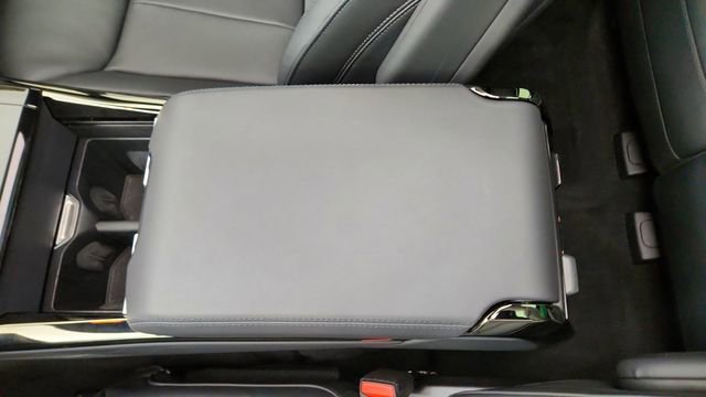 Used 2025 Land Rover Range Rover Sport SE image 56