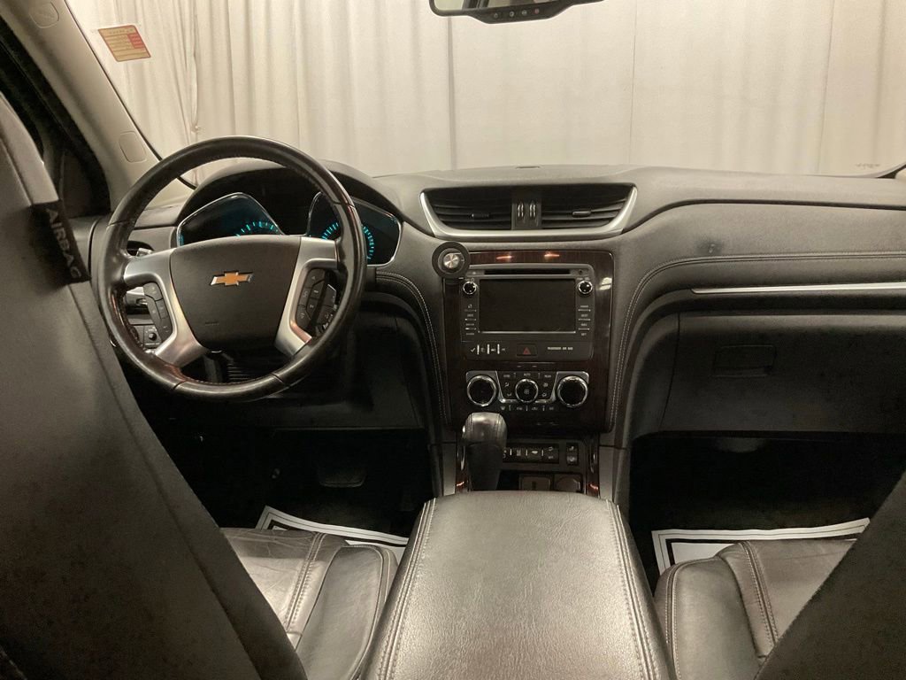 Used 2015 Chevrolet Traverse LT image 32