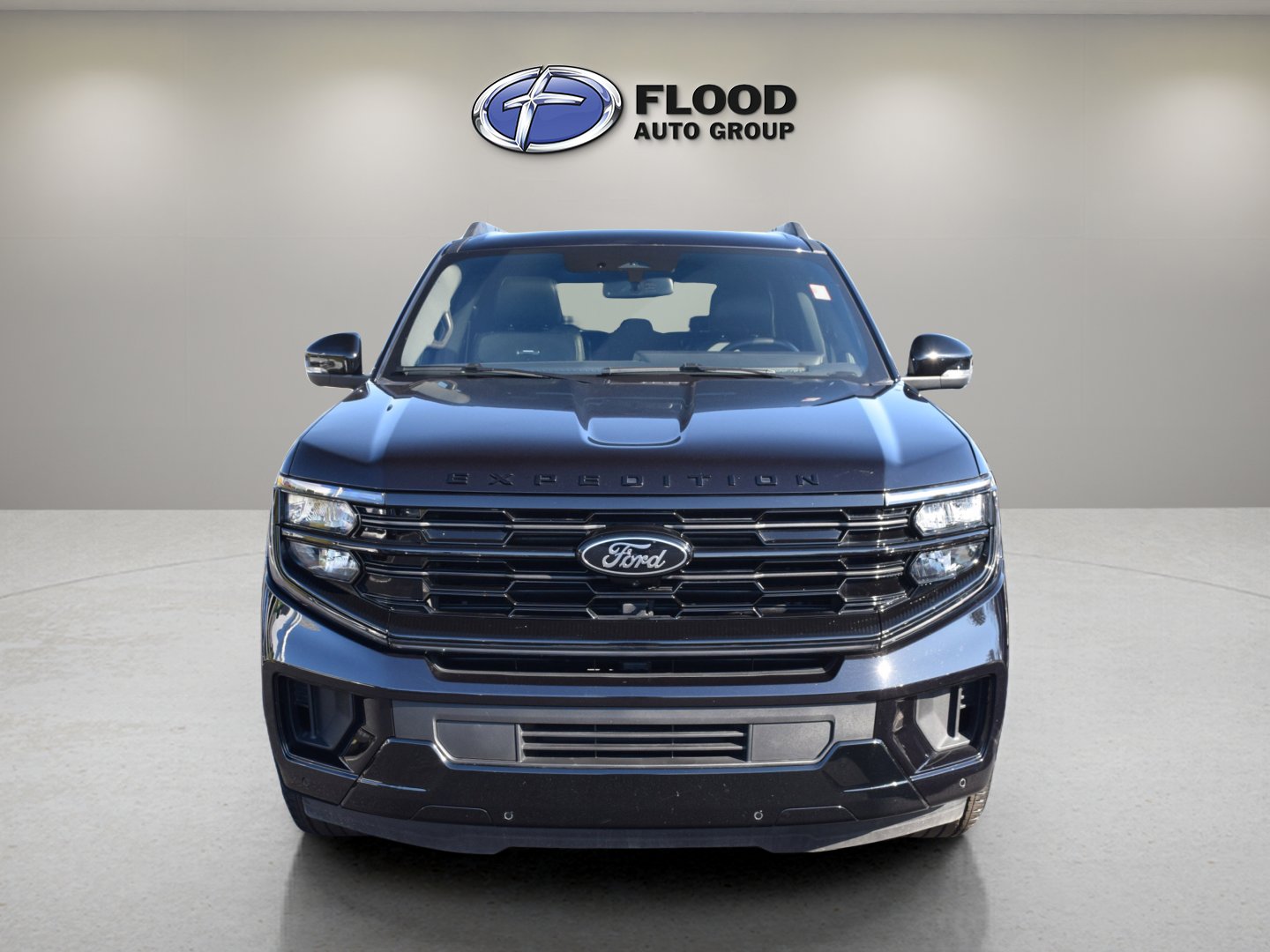 Used 2025 Ford Expedition Platinum w/ Stealth Performance Package image 2
