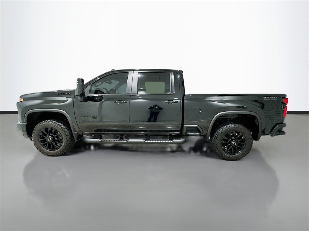 Used 2025 Chevrolet Silverado 2500 LT w/ Trail Boss Package image 4