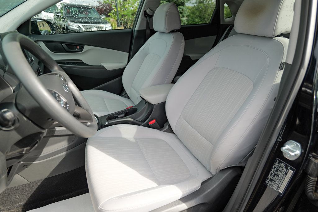 Used 2023 Hyundai Kona SEL AWD/4WD image 21