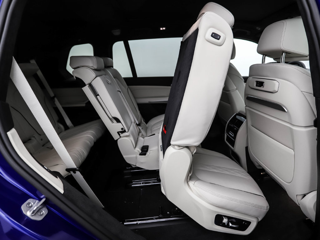 New 2027 BMW X7 M60i AWD/4WD image 36