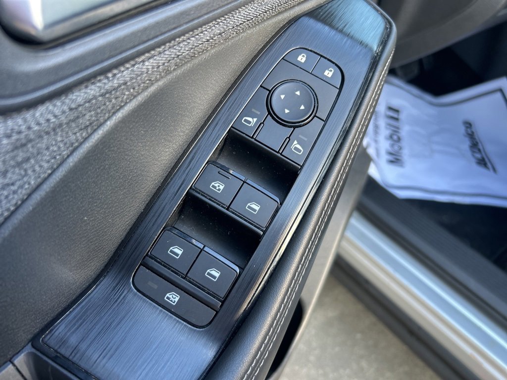 Used 2022 Nissan Rogue SV image 20