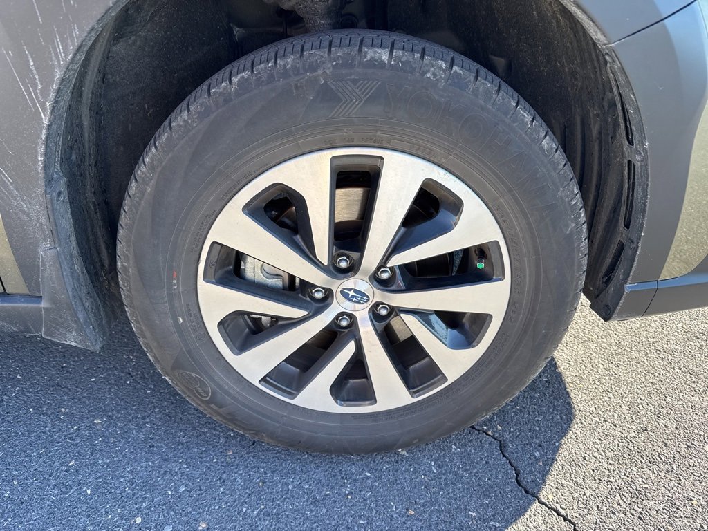 Certified 2025 Subaru Outback Premium image 10