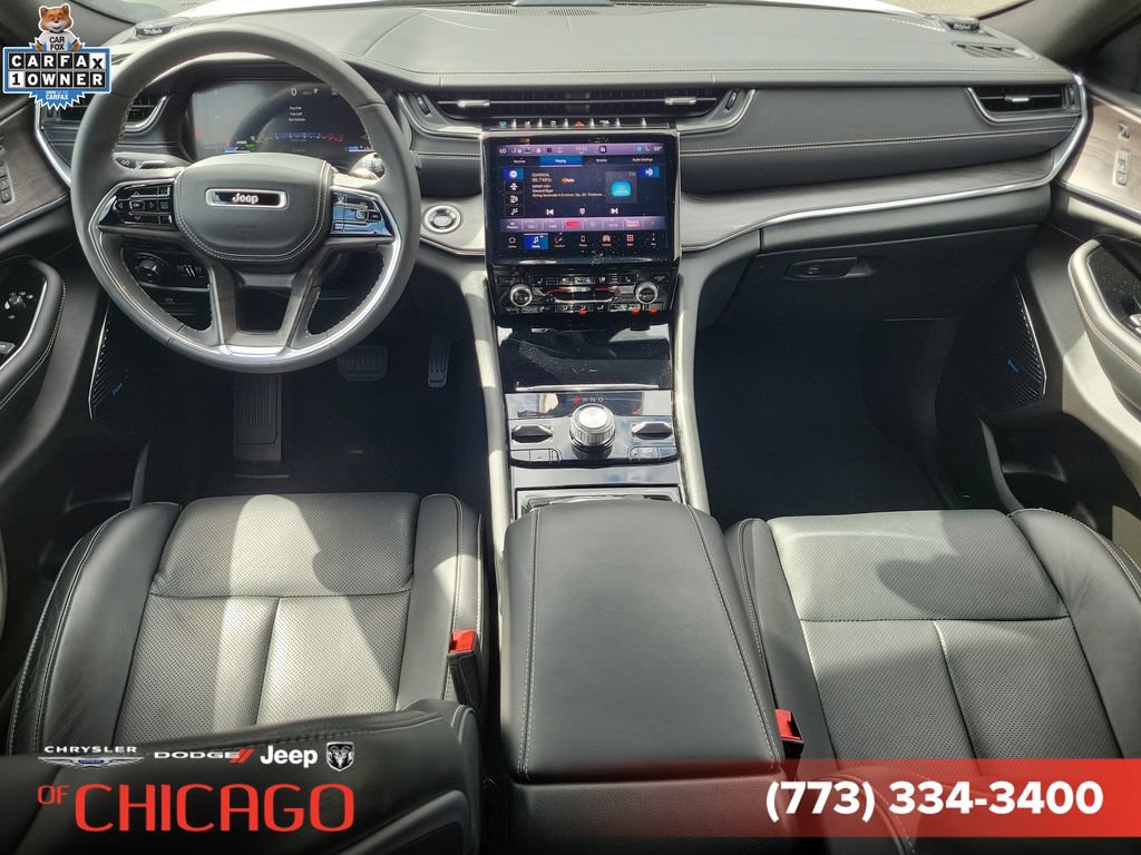 Used 2024 Jeep Grand Cherokee Overland w/ Luxury Tech Group IV AWD/4WD image 14