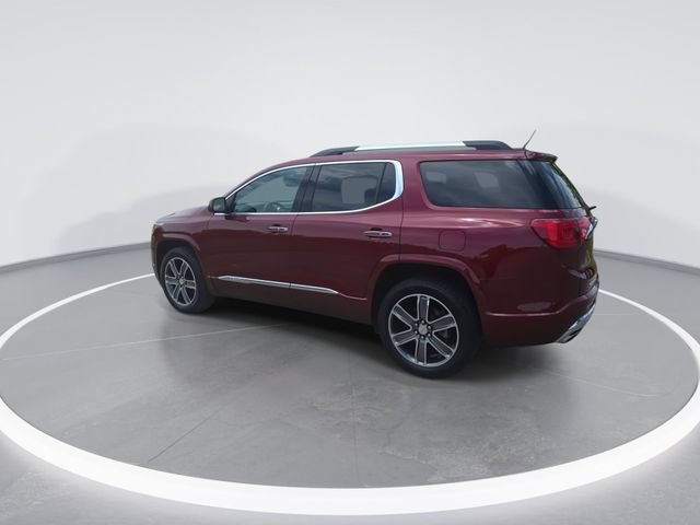 Used 2018 GMC Acadia Denali w/ Technology Package FWD image 5