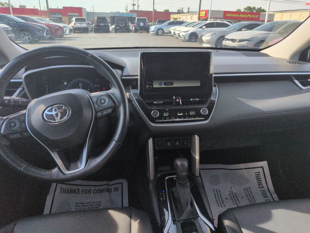 Certified 2024 Toyota Corolla Cross XLE FWD image 12