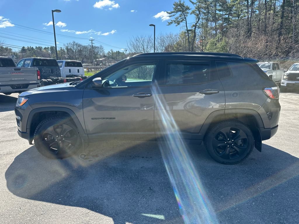 Used 2021 Jeep Compass Latitude AWD/4WD image 2