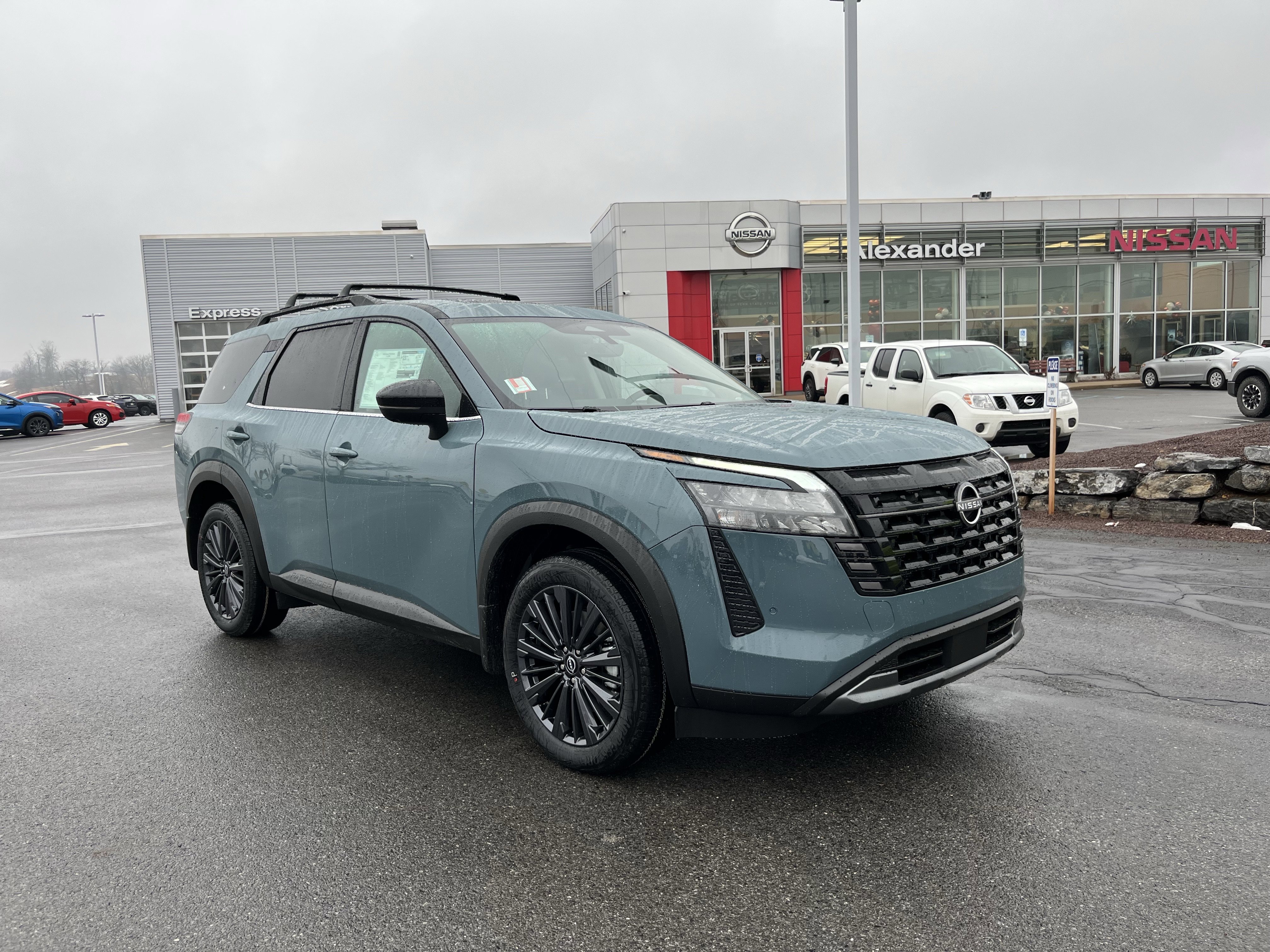 New 2026 Nissan Pathfinder SL w/ SL Premium Package image 1