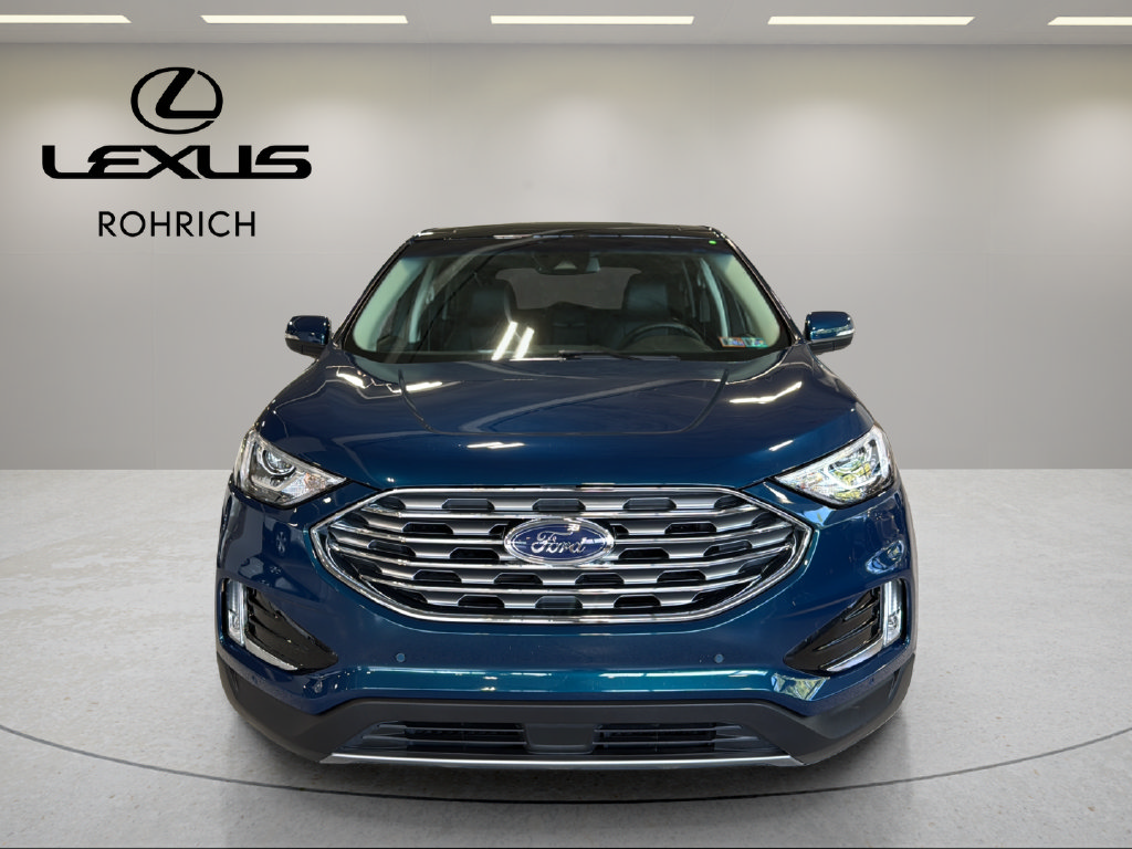 Used 2020 Ford Edge Titanium AWD/4WD image 2