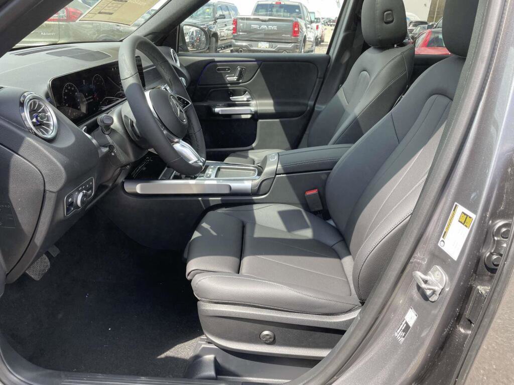 New 2026 Mercedes-Benz GLB 250 4MATIC image 13