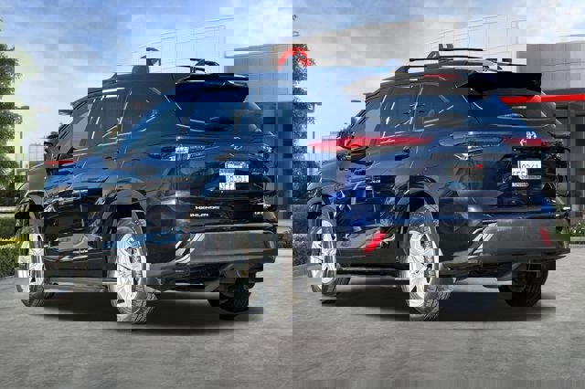 Used 2020 Toyota Highlander LE image 6