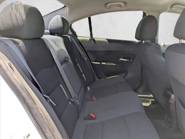 Used 2016 Chevrolet Cruze LT w/ Technology Package FWD image 19