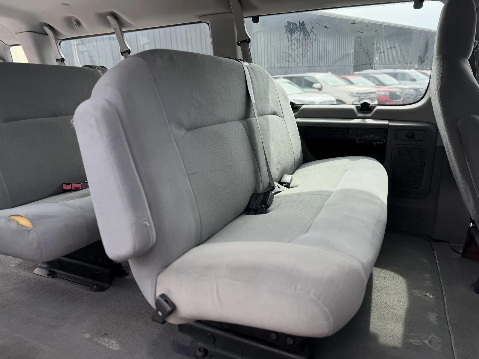 Used 2009 Ford E-350 and Econoline 350 XLT RWD image 17