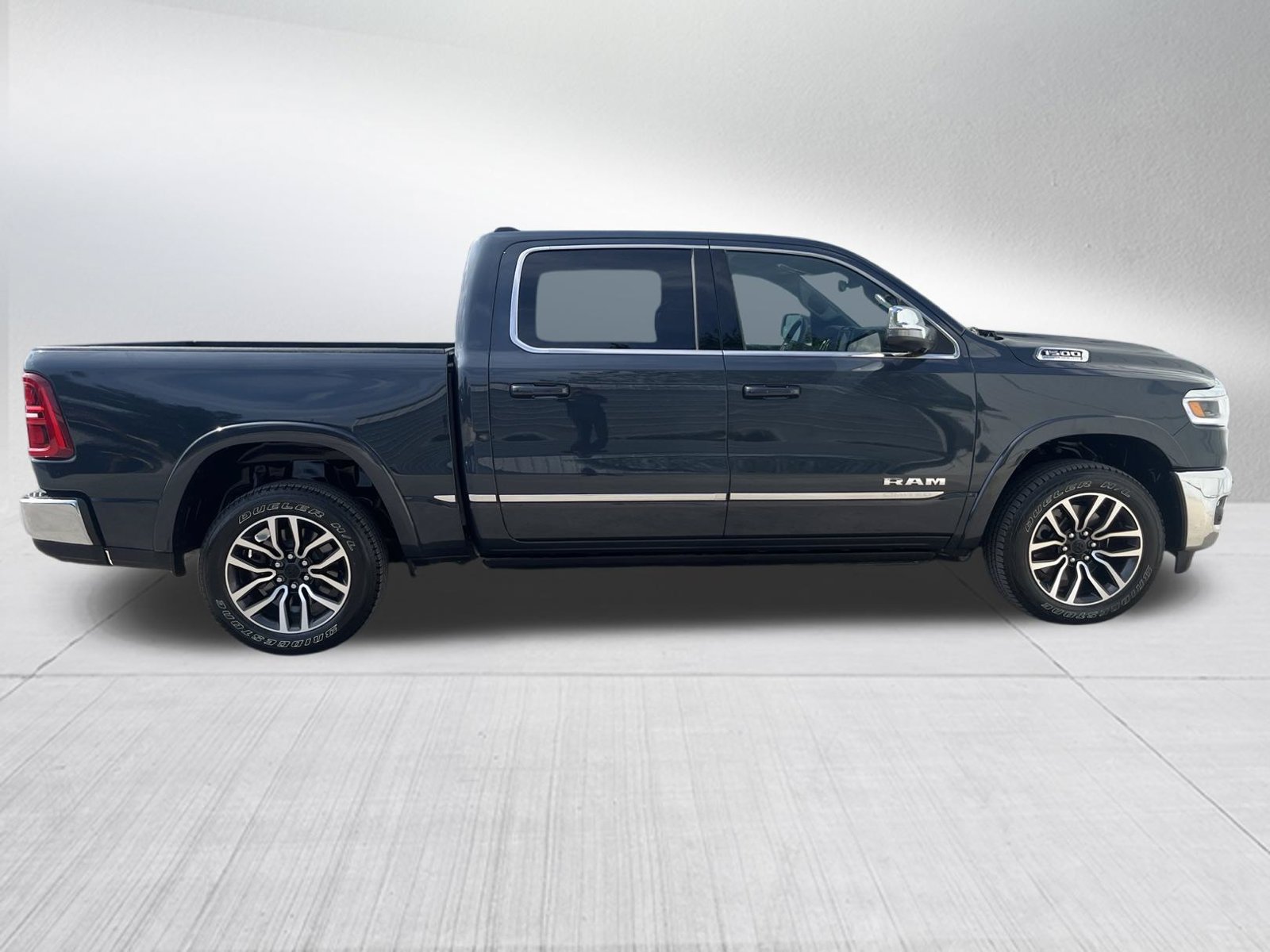 Used 2026 RAM 1500 Limited AWD/4WD image 5