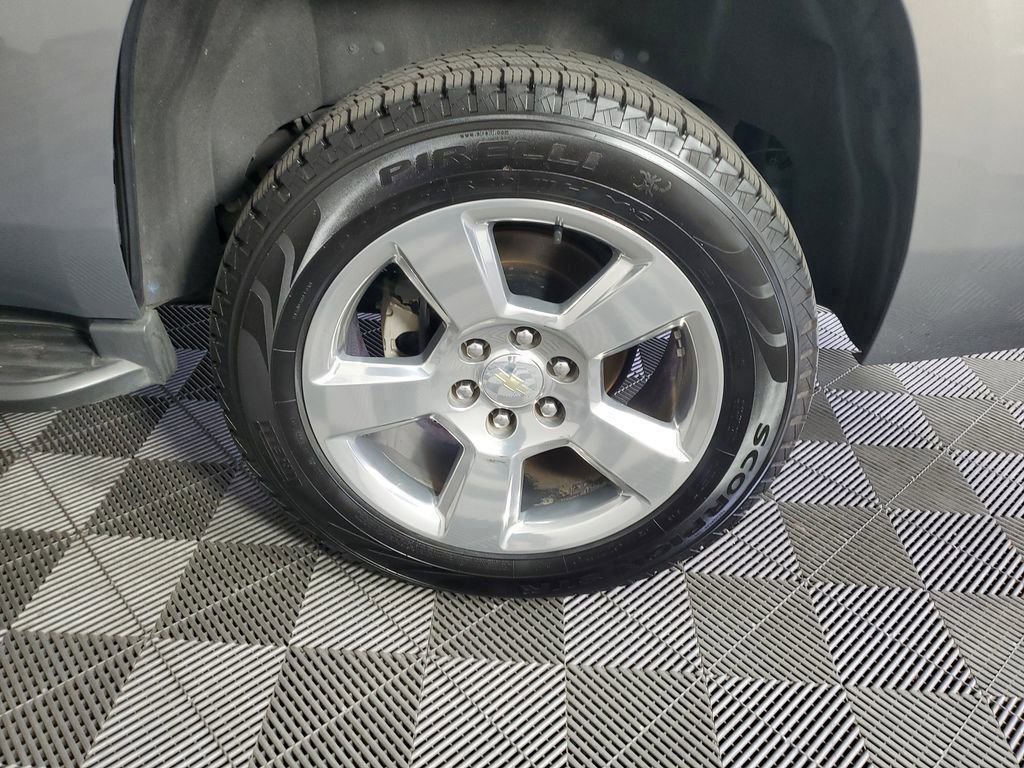 Used 2018 Chevrolet Tahoe LS w/ All-Season Package image 26