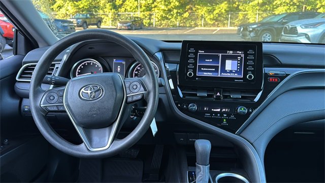 Used 2024 Toyota Camry LE image 10
